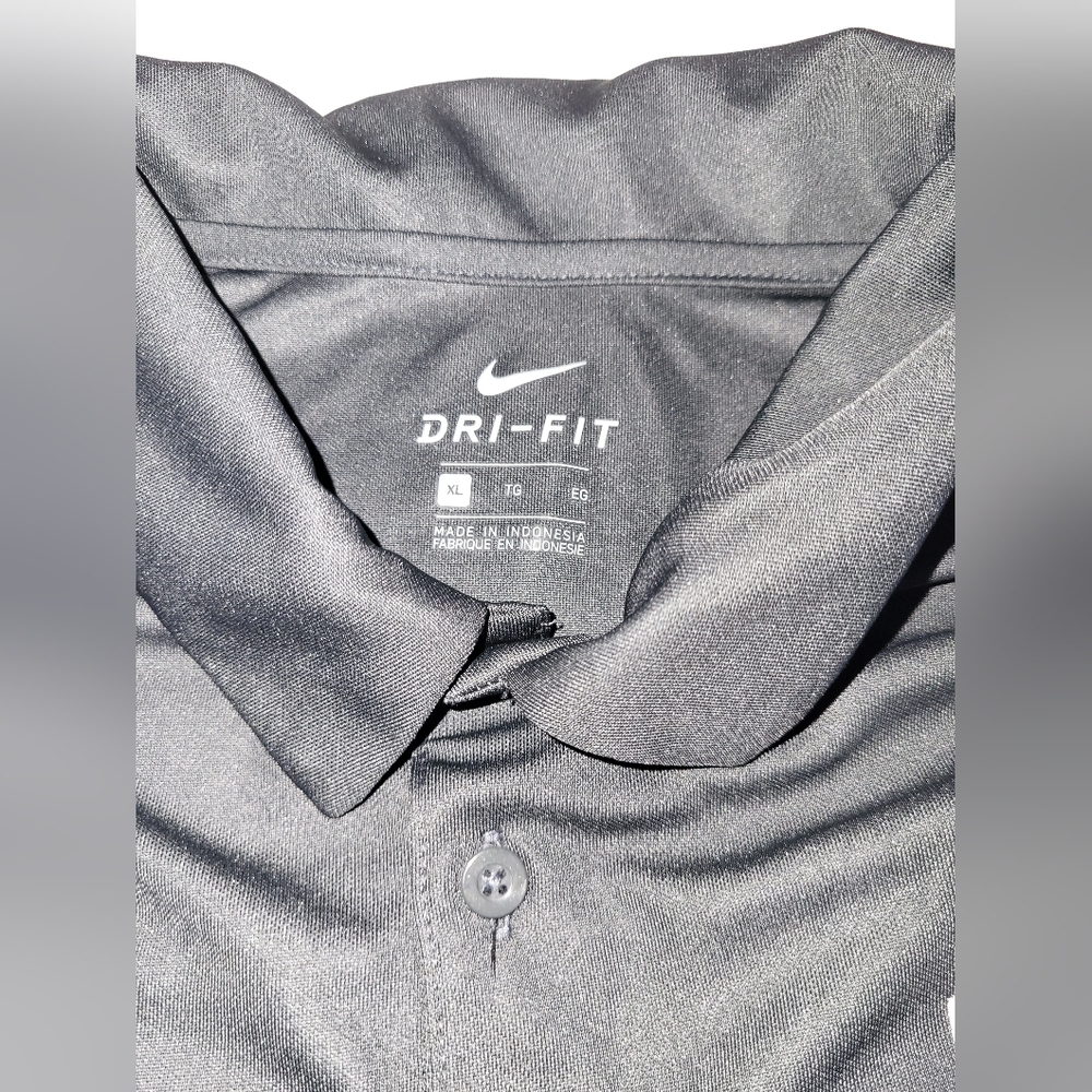 Nike Men's Black Polo Shirt - Picture 2 of 4